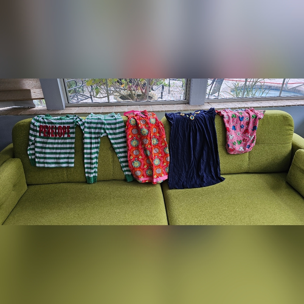 Hanna andersson girls  sizes 100,110,120  5 items